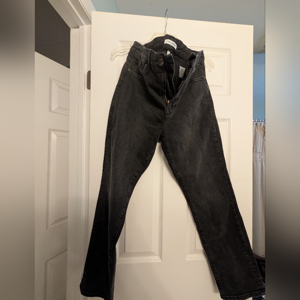 Good American Slim/Straight Jeans
